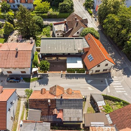 Bugabu Ljubljanaアパートメント エクステリア 写真